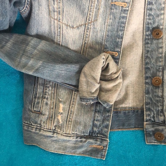 Mudd Distressed Denim Jean Jacket (Juniors M) - Picture 3 of 5